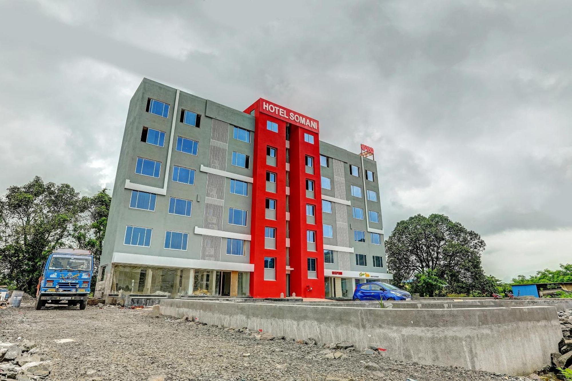 Townhouse Somani Hotel Apta Bagian luar foto